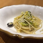 ピッツェリア トラットリア ダ オカピート - ペペロンチーノも激ウマ