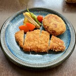 バルバルキッチンアメリ - ランチ：国産豚ロースのポークカツ
      　　　　　　　　　　　　　＆ポテトコロッケ(¥1,600)