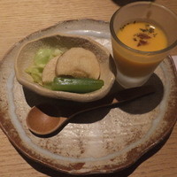 鳥恵 上野広小路店 - お通しも凝っている。