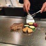 大阪鉄板焼き 神戸牛 TATARA - 