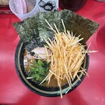 王道家直系 IEKEI TOKYO - 【ネギラーメン赤（辛味噌）】