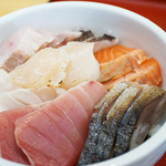 塩釜あがらいん - 旬の炙り丼