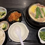 餃子鍋　A-chan　北新地 - あーちゃん餃子鍋ランチ