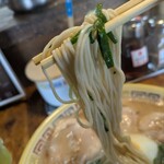 大砲ラーメン  - 細麺リフトアップ❗️