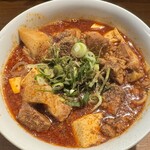 いかれたヌードル フィッシュトンズ - 麻婆麺
