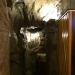 GROTTA AZZURRA - 廊下（青の洞窟テーブル席へ行く）