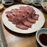 炭火焼肉ホルモンさわいし - 