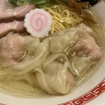 井田商店 - ワンタンのアップ