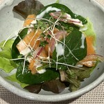 ユーリカ - スモークサーモンのサラダ