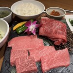 和牛焼肉ブラックホール - 