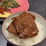 和牛焼肉 肉八 宗右衛門町別邸 - 