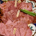 和牛焼肉 肉八 宗右衛門町別邸 - 