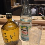 地葉 いずみ - 麦焼酎（二階堂 吉四六）、富士ミネラルウォーター