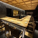 地葉 いずみ - 店内風景　カウンター席