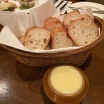 狐狸庵 - ポンパドールのフランスパン⤴︎︎⤴︎
      しかも食べ放題！