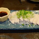 Jidori Washoku Private rooms Izakaya Torisai Hon Atsugi Ten - 地鶏のタタキ柚子胡椒ポン酢がけ