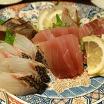 Jidori Washoku Private rooms Izakaya Torisai Hon Atsugi Ten - 場直送‼！お造り５種盛り合わせ(6種ありました）