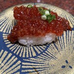 回転寿司根室花まる - 紅鮭すじこ醤油漬け