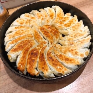 博多鉄なべ 無限餃子_1