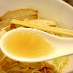 中華そば トリ× サカナ - スープ