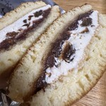 仁々木 - 料理写真:レーズンバター生どら焼き　中はラム酒漬けしたレーズンとマスカルポーネ入バターに粒餡。