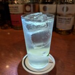 バー キュラソー - ジントニック（ナンバー8）