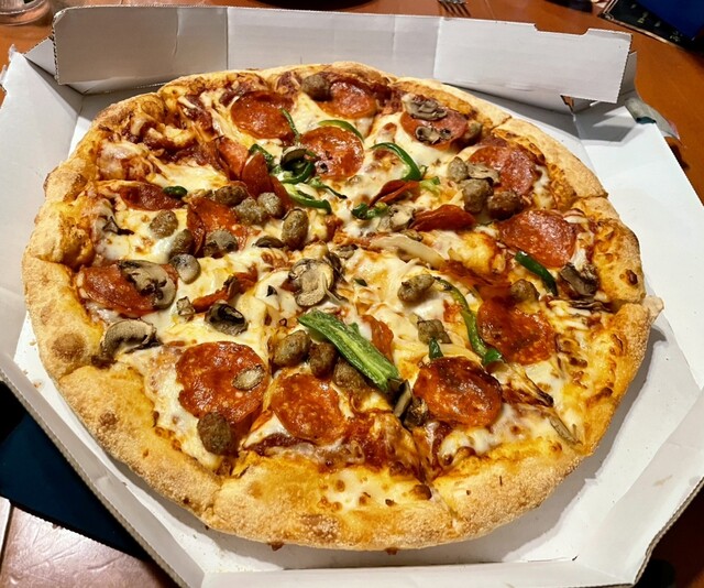 ドミノ ピザ 泉北岩室西店 （Domino's Pizza） - 大阪狭山市/ピザ