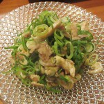 京都山科 焼鳥 かなざわ - 親鶏のねぎ皮ポンズ