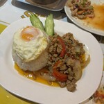 アロイ アロイ タイ居酒屋 - 