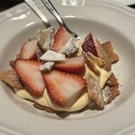 富士屋本店 - いちごのタルト仕立て