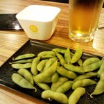 立ち呑み処　ボヤキ - ちーさいお膳にのって来た「枝豆」