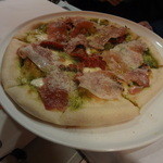 カトリカ - 生ハムのピザ