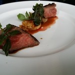 マドラウンジ - 和牛もも肉グリエ　タマネギソース