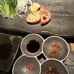 炭火鉄板焼　杜季 - さつまいも、レンコン