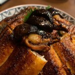 清月 - 大ぶりな肝も絶品です。