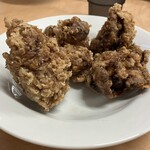ラーメン太七 - 黒唐揚げ4つ
