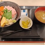 マキハラ商店 イオンモールNagoyaNoritakeGarden店 - 