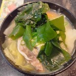 すし 銚子丸 杉並宮前店 - アラ汁。すごい具だくさん！、、、だけど私の求めていた汁が少なかった爆笑