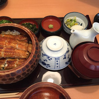 赤坂ふきぬき - いやぁ正直迷いました！
                重かひつまぶしか！笑
                迷いに迷った中ひつまぶしに決定‼︎
                相当迷いましたが、やっぱり色んな味が楽しめるひつまぶしに惹かれました。
                ねぎに海苔にわさびを自分好みに、最幸です！笑