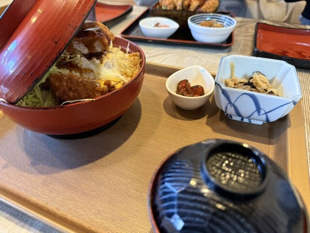 中華飯店 重慶 - 会津若松（食堂）の写真