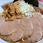 ゆたか屋 - チャーシュー6枚、キレイ！