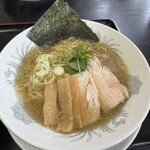 香り立つ鶏だしラーメン・唐揚げ 鶏つよし - 料理写真: