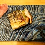 鯖の上にも三年 - 鯖寿司ハーフ（350円）