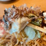 AT THE 21 - 焼きそば　キャベツ