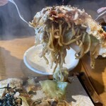 AT THE 21 - オムそば