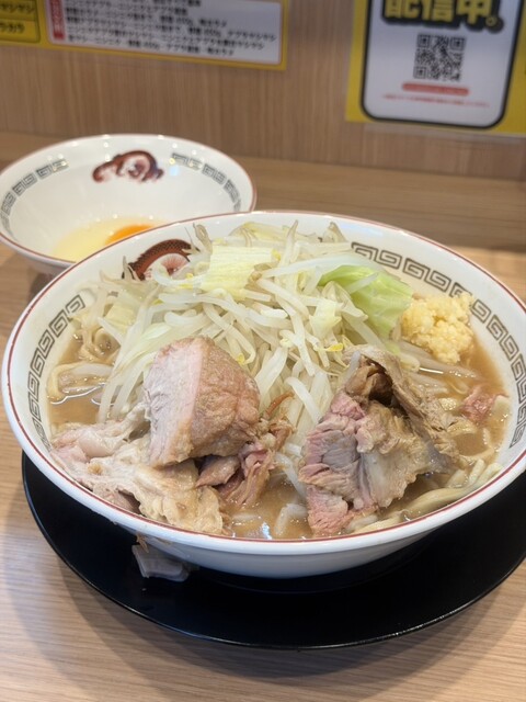 ラーメン豚山 サクラステージ店 - 渋谷/ラーメン | 食べログ