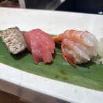 立食い寿司 根室花まる - 料理写真: