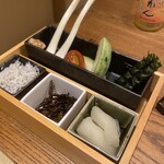 炉端 鰻 牡蠣 浜名荘 - 突き出し