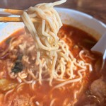 馬鹿旨 - 麺は中太