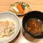 麻布うか - 筍ご飯、赤だし、漬物
